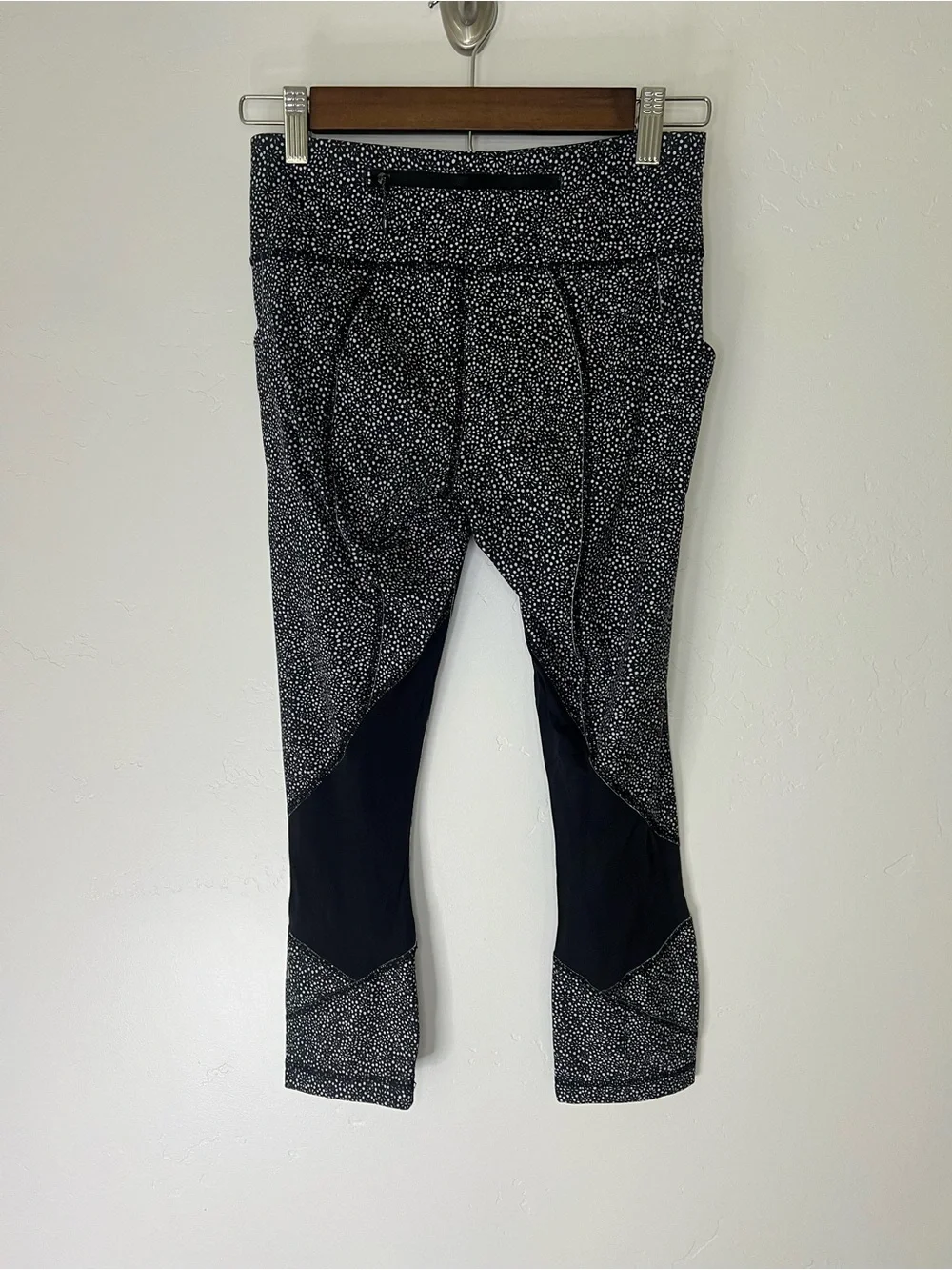 Lululemon Pace Rival Crop Leggings with Black and White Design